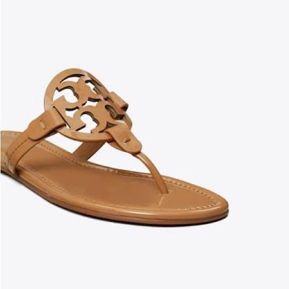 Women's Tory Burch Miller Tan Patent Leather Sandals Size 5.5M - Picture 1 of 8